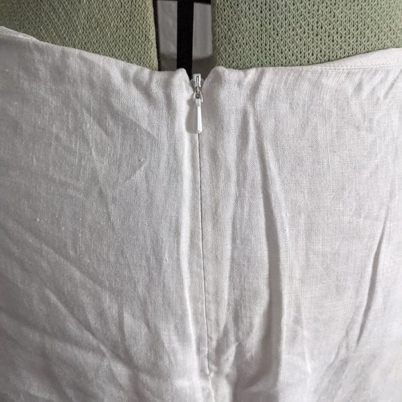 Romantic white linen pencil fishtail skirt with lace details - Picture 10 of 15